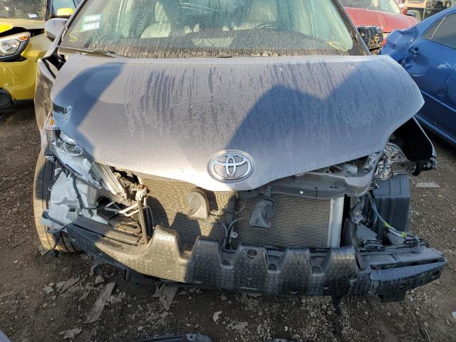 Photo 9 from auction – 2017 TOYOTA SIENNA XLE with VIN 5TDYZ3DC2HS900034