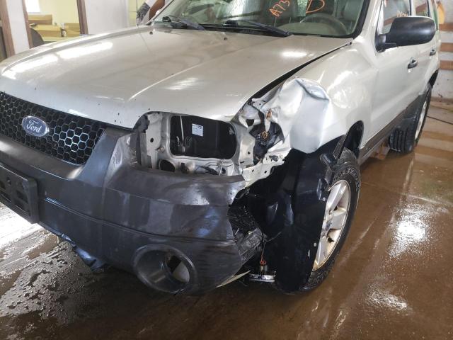 Photo 9 from auction – 2005 FORD ESCAPE XLT with VIN 1FMYU93115KA73417