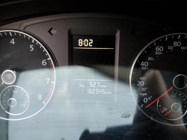 Photo 8 from auction – 2014 VOLKSWAGEN PASSAT S with VIN 1VWAS7A30EC103597