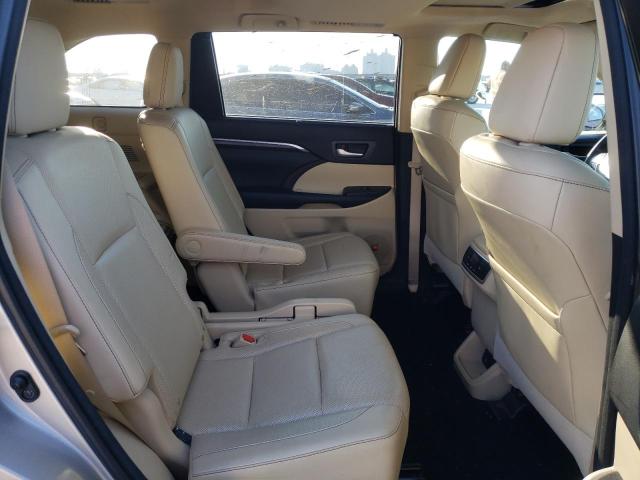 Photo 6 from auction – 2015 TOYOTA HIGHLANDER with VIN 5TDYKRFH3FS104177