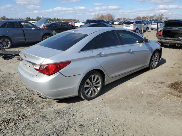 Photo 4 from auction – 2011 HYUNDAI SONATA SE with VIN 5NPEC4AC7BH063468