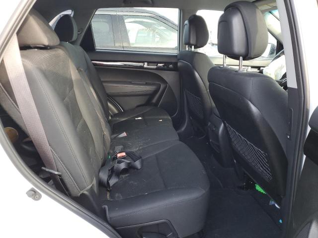 Photo 6 from auction – 2015 KIA SORENTO LX with VIN 5XYKTCA61FG649247