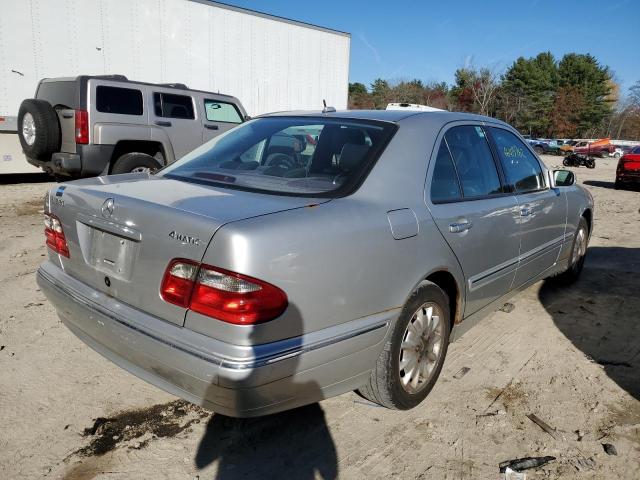 Photo 4 from auction – 2000 MERCEDES-BENZ E 320 4MAT with VIN WDBJF82J4YX037657