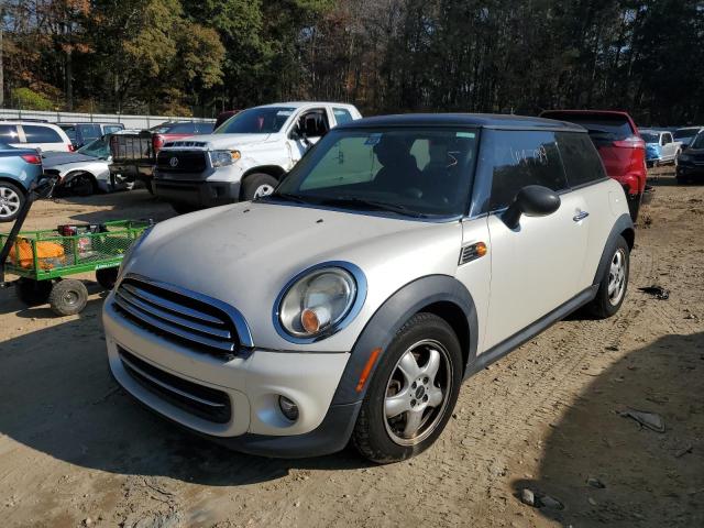 Photo 2 from auction – 2011 MINI COOPER with VIN WMWSU3C51BT091655