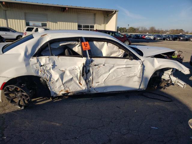 Photo 9 from auction – 2019 CHRYSLER 300 S with VIN 2C3CCABG0KH569468