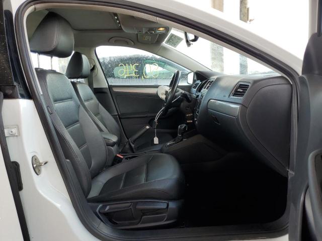 Photo 5 from auction – 2017 VOLKSWAGEN JETTA SE with VIN 3VWDB7AJXHM358255