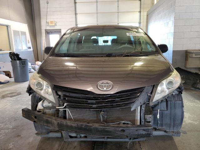 Photo 9 from auction – 2011 TOYOTA SIENNA with VIN 5TDZK3DC3BS011789