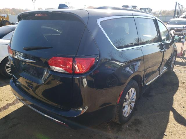 Photo 4 from auction – 2017 CHRYSLER PACIFICA T with VIN 2C4RC1BG2HR657947