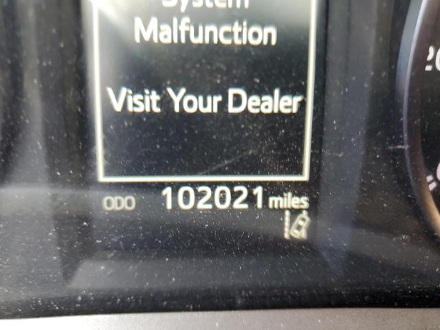 Photo 8 from auction – 2017 TOYOTA RAV4 with VIN 2T3RFREV8HW660938