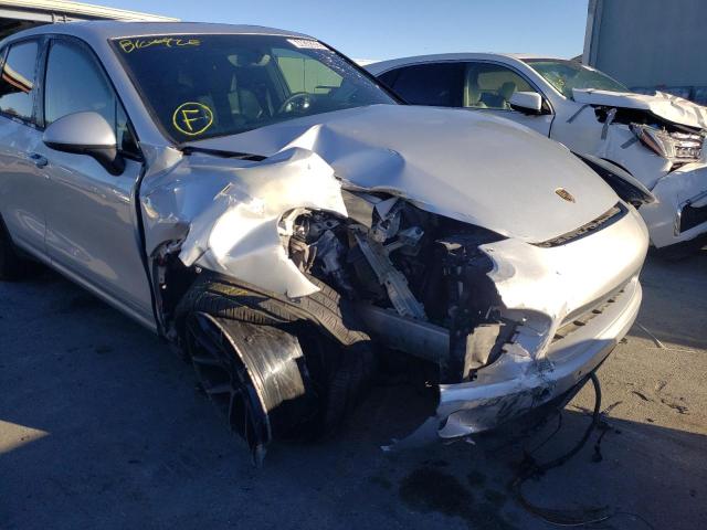 Photo 9 from auction – 2011 PORSCHE CAYENNE S with VIN WP1AB2A21BLA42672