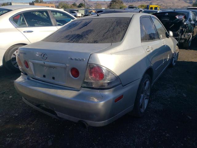 Photo 4 from auction – 2001 LEXUS IS 300 with VIN JTHBD182510033648