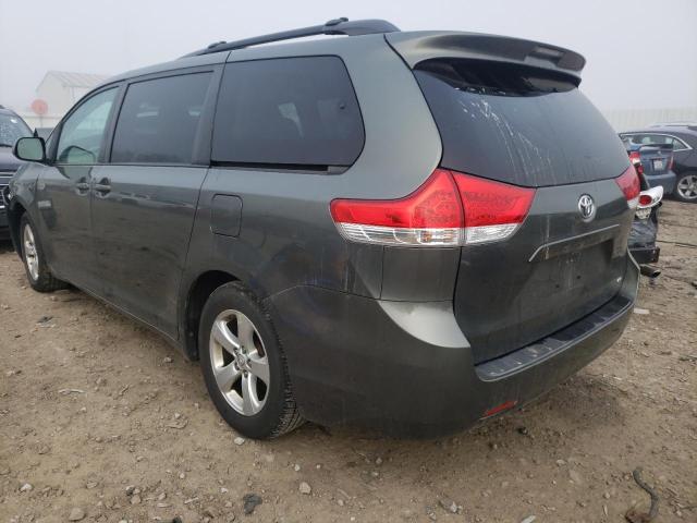 Фото 3 с аукциона – 2013 TOYOTA SIENNA LE с VIN 5TDKK3DC8DS331033