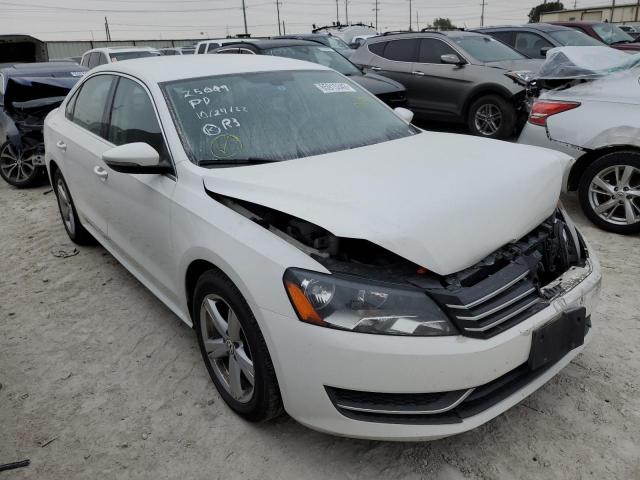 VOLKSWAGEN PASSAT SE 2012 with VIN 1VWBH7A39CC083897 - Photo from auction