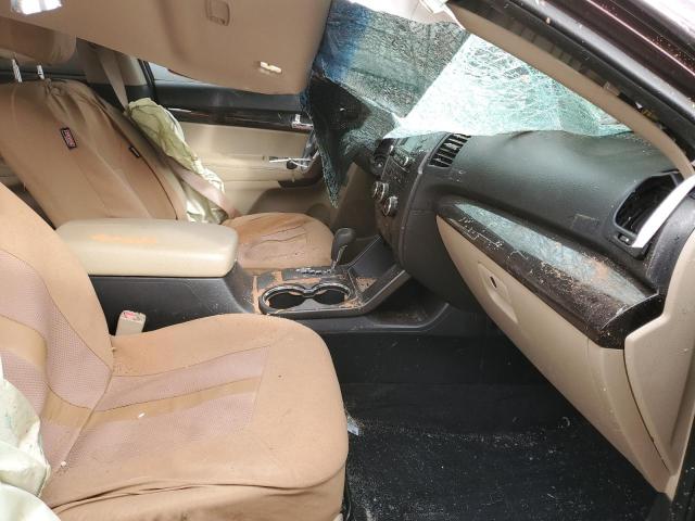 Photo 5 from auction – 2013 KIA SORENTO LX with VIN 5XYKTDA29DG313667
