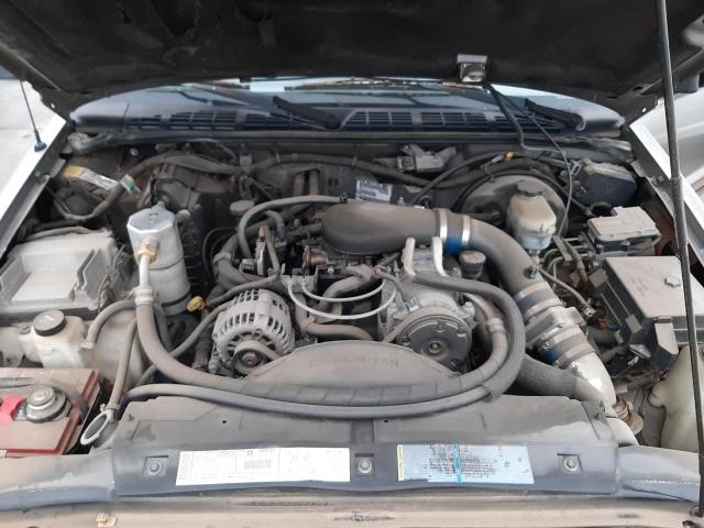 Photo 12 from auction – 2002 CHEVROLET BLAZER with VIN 1GNCS13W62K149704