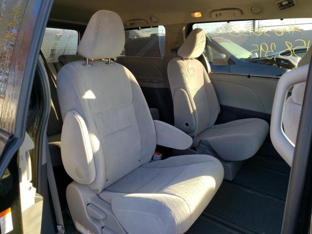 Photo 6 from auction – 2015 TOYOTA SIENNA LE with VIN 5TDJK3DC7FS119609