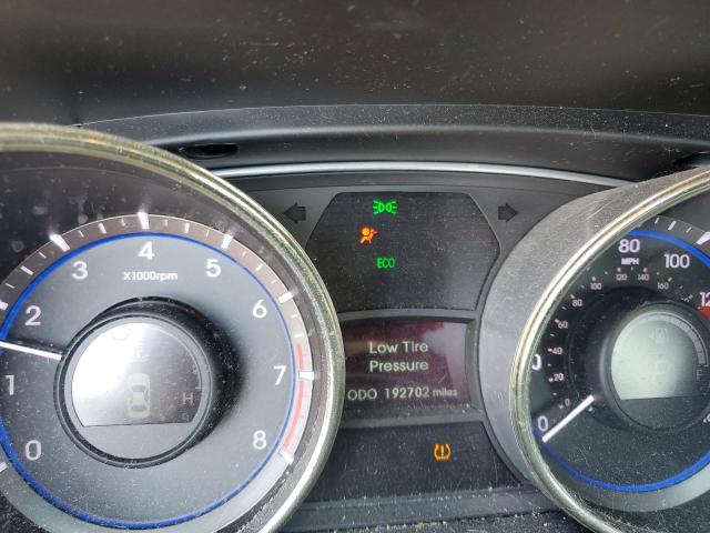 Photo 8 from auction – 2011 HYUNDAI SONATA SE with VIN 5NPEC4ABXBH176516