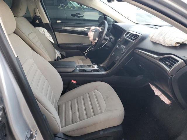 Photo 5 from auction – 2019 FORD FUSION S with VIN 3FA6P0G71KR133867