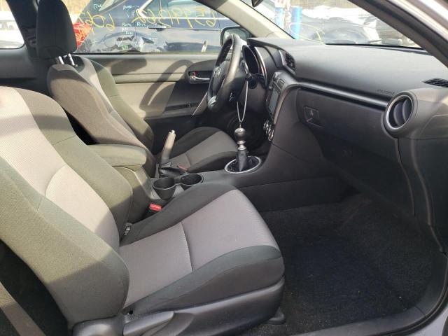 Photo 5 from auction – 2016 TOYOTA SCION TC with VIN JTKJF5C7XGJ023436