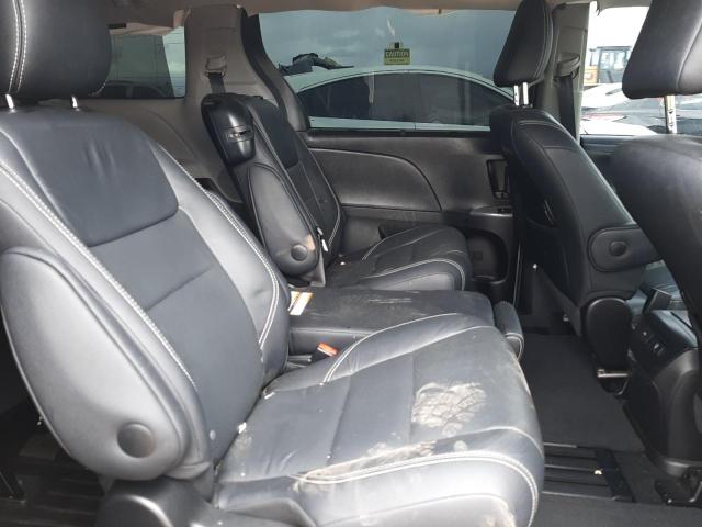 Photo 6 from auction – 2017 TOYOTA SIENNA SE with VIN 5TDXZ3DC2HS897373