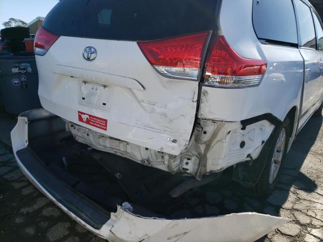 Photo 9 from auction – 2011 TOYOTA SIENNA LE with VIN 5TDKK3DC2BS009646
