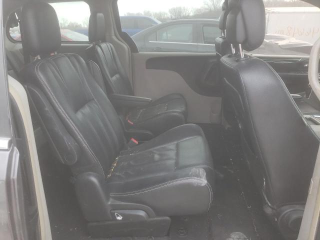 Photo 6 from auction – 2015 CHRYSLER TOWN & COU with VIN 2C4RC1BG2FR561460