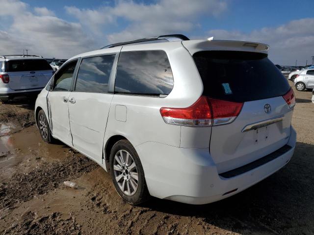 Photo 3 from auction – 2011 TOYOTA SIENNA XLE with VIN 5TDYK3DC9BS131494