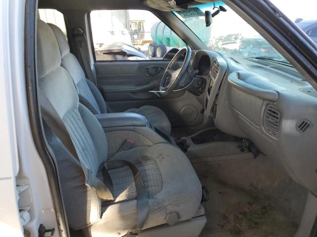 Photo 5 from auction – 1998 CHEVROLET BLAZER with VIN 1GNDT13W6W2145658