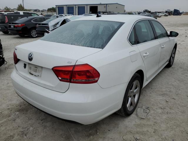 Photo 4 from auction – 2012 VOLKSWAGEN PASSAT SE with VIN 1VWBH7A39CC083897