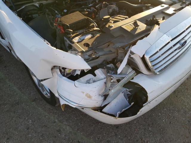 Photo 9 from auction – 2003 FORD CROWN VICT with VIN 2FAHP74W83X154134