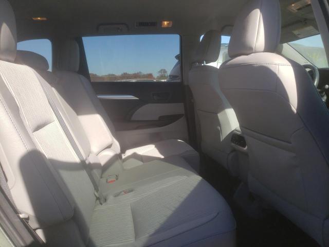Photo 6 from auction – 2016 TOYOTA HIGHLANDER with VIN 5TDBKRFH9GS314421