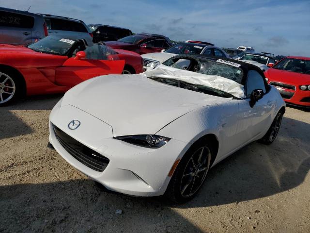 Photo 2 from auction – 2017 MAZDA MX-5 MIATA with VIN JM1NDAD70H0124966