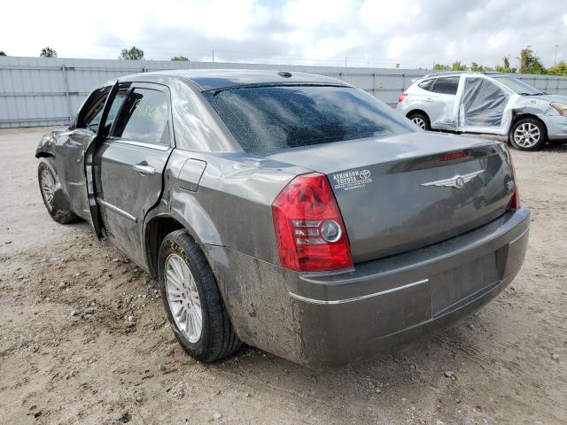 Photo 3 from auction – 2010 CHRYSLER 300 TOURIN with VIN 2C3CA5CV7AH164510