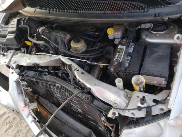 Photo 7 from auction – 2005 CHRYSLER TOWN & COU with VIN 2C4GP54L35R386115