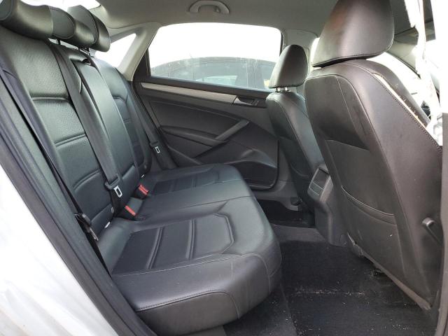 Photo 6 from auction – 2014 VOLKSWAGEN PASSAT S with VIN 1VWAS7A30EC103597