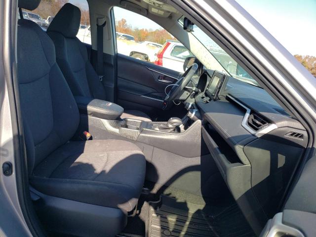 Photo 5 from auction – 2019 TOYOTA RAV4 XLE with VIN JTMP1RFV3KD003814