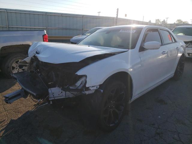 Photo 2 from auction – 2019 CHRYSLER 300 S with VIN 2C3CCABG0KH569468