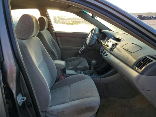 Photo 5 from auction – 2004 TOYOTA CAMRY LE with VIN 4T1BE32KX4U908248