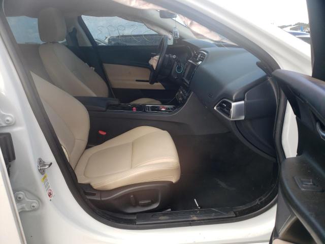 صورة رقم 5 من المزاد - 2017 JAGUAR XE مع VIN SAJAR4BG6HA970521