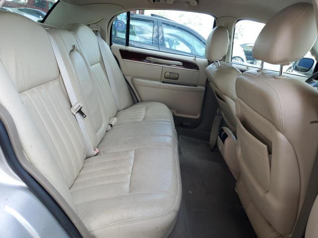 Photo 6 from auction – 2004 LINCOLN TOWN CAR E with VIN 1LNHM81W64Y685231