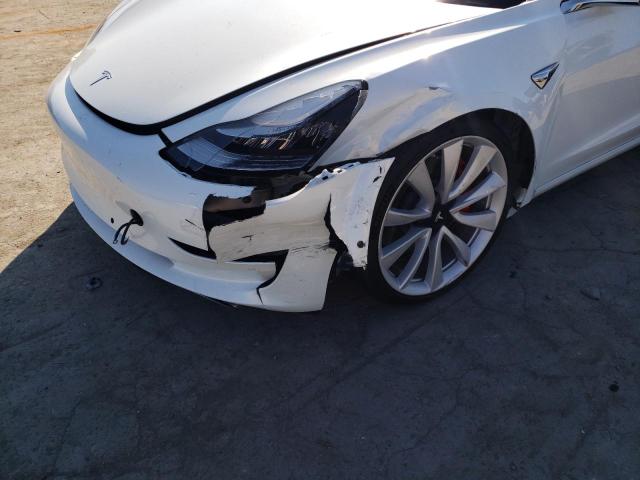 Photo 9 from auction – 2018 TESLA MODEL 3 with VIN 5YJ3E1EB4JF072742