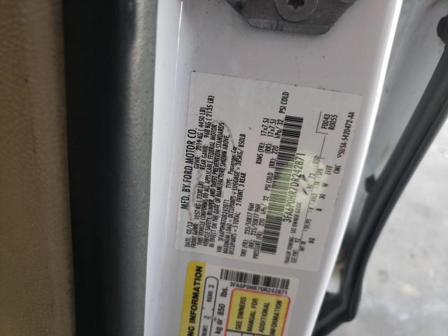 Photo 10 from auction – 2013 FORD FUSION SE with VIN 3FA6P0HR7DR242871