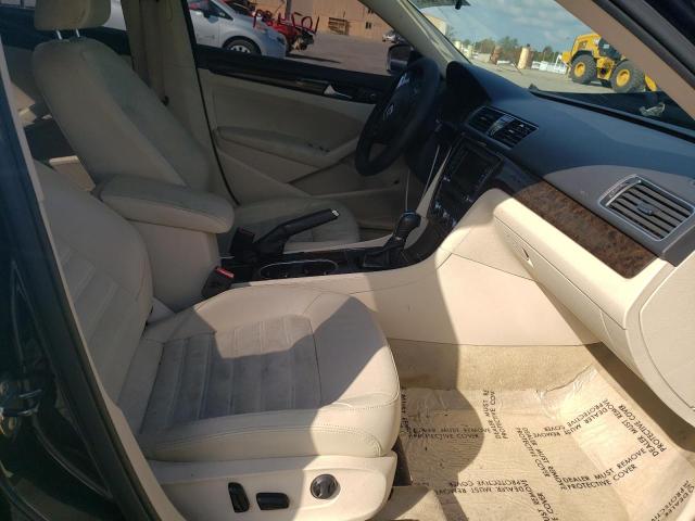 Photo 5 from auction – 2014 VOLKSWAGEN PASSAT SEL with VIN 1VWCT7A34EC019823