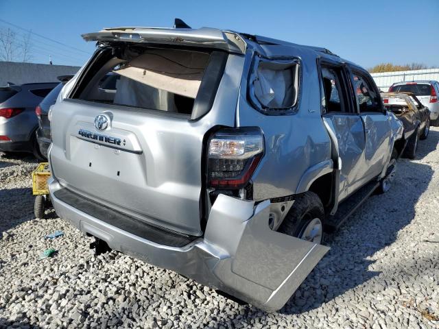 Photo 4 from auction – 2022 TOYOTA 4RUNNER SR with VIN JTEMU5JR1N6063690