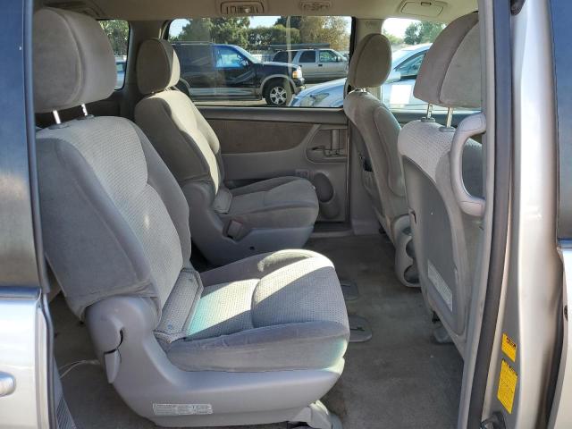 Photo 6 from auction – 2010 TOYOTA SIENNA CE with VIN 5TDKK4CC9AS319086