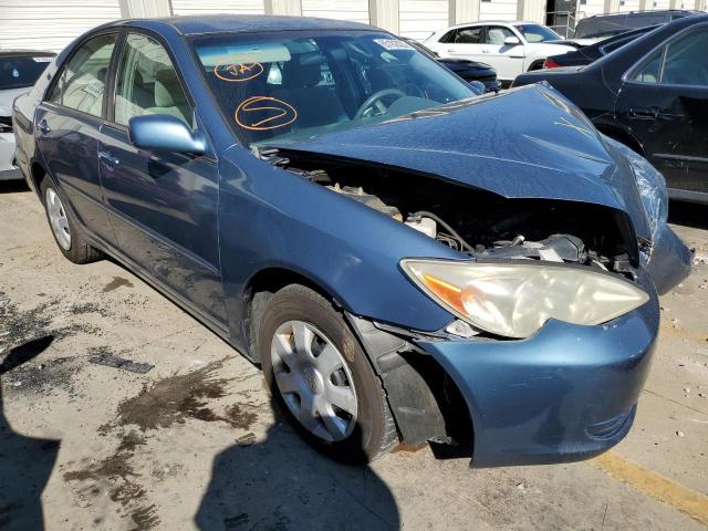 TOYOTA CAMRY LE 2004 with VIN 4T1BE32K14U862373 - Photo from auction