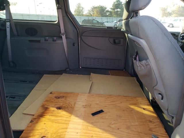 Photo 6 from auction – 2004 CHRYSLER TOWN & COU with VIN 2C4GP74L74R579586