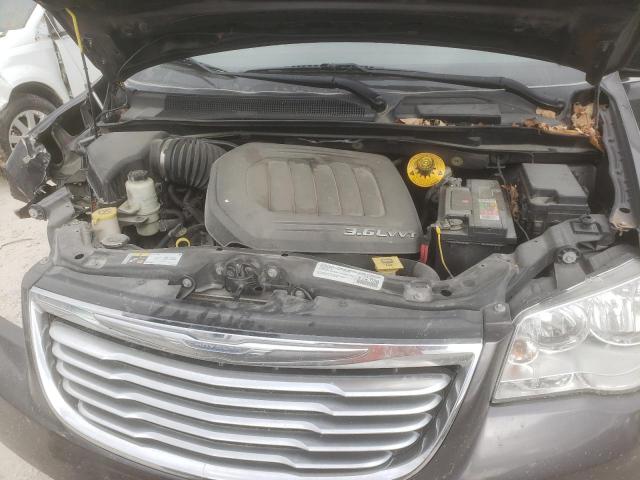 Photo 7 from auction – 2015 CHRYSLER TOWN & COU with VIN 2C4RC1BG2FR561460