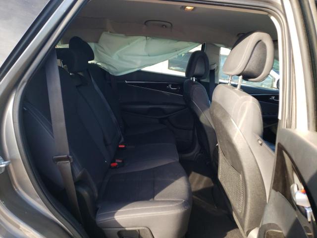 Photo 6 from auction – 2016 KIA SORENTO LX with VIN 5XYPG4A36GG087238