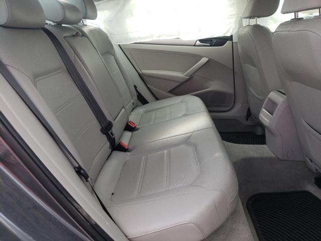 Photo 10 from auction – 2015 VOLKSWAGEN PASSAT S with VIN 1VWAT7A30FC049359